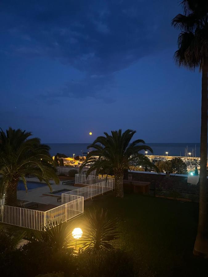 Appartement Avec Vue Mer Et Piscine Théoule-sur-Mer Eksteriør billede